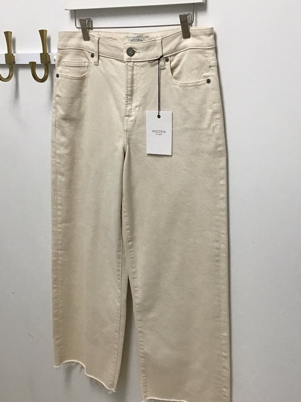 Hidden Logan Label Women's Cream high rise dad Straight-Leg Jeans